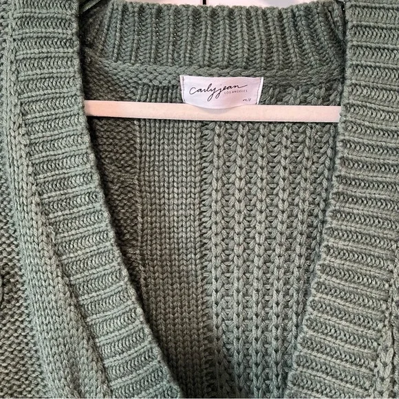 Carly Jean Los Angeles Olive Knit Cardigan - Picture 3 of 4